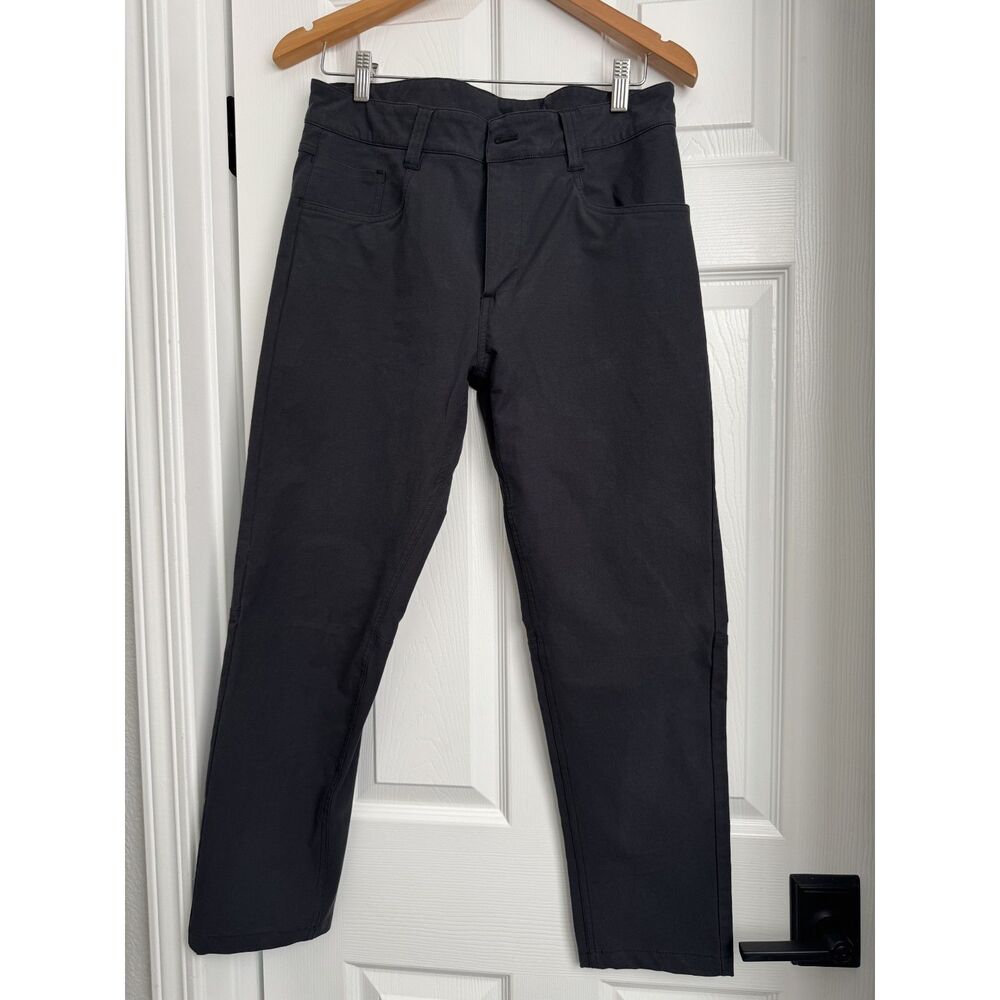 Black Pants Ten Thousand M